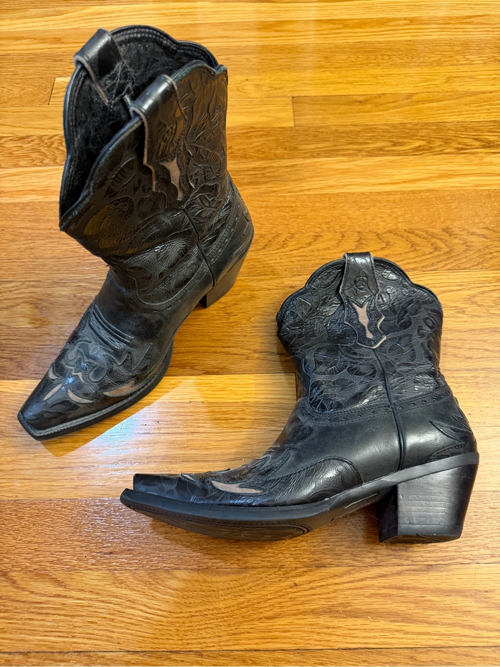Ariat Dahlia Black Leather Western Boots (Style 10011914) - US Size 8 (EUR 38.5) - Picture 1 of 12